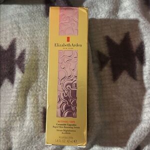 Elizabeth Arden Retinol 90 capsules.